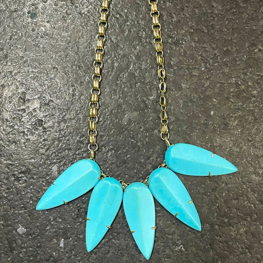 Unique (rare) Kendra Scott Necklace